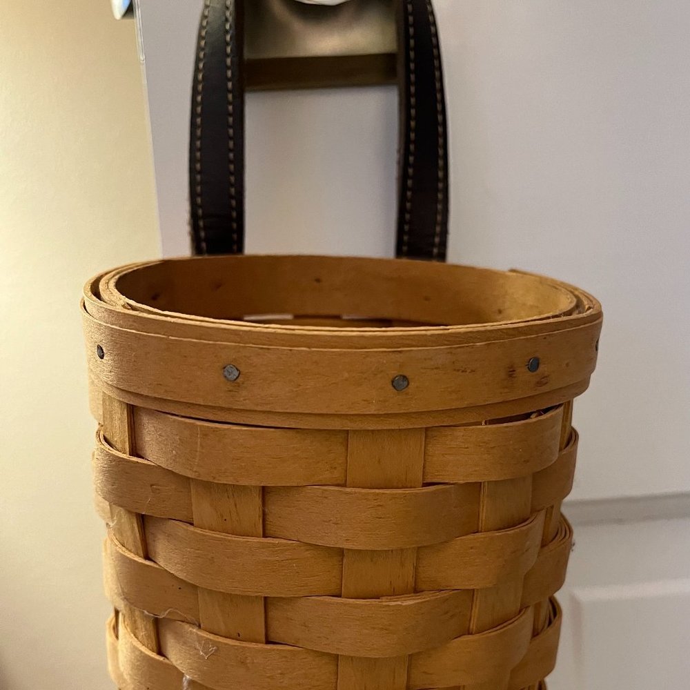 Longaberger Medium hanging basket